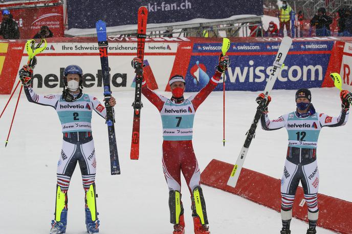 Clement Noel Manuel Feller Alexis Pinturault | Manuel Feller je s šestega mesta napredoval na prvo. Na odru za zmagovalce sta se mu pridružila Francoza Clement Noel in zmagovalec skupnega seštevka sezone Alexis Pinturault. | Foto Guliverimage