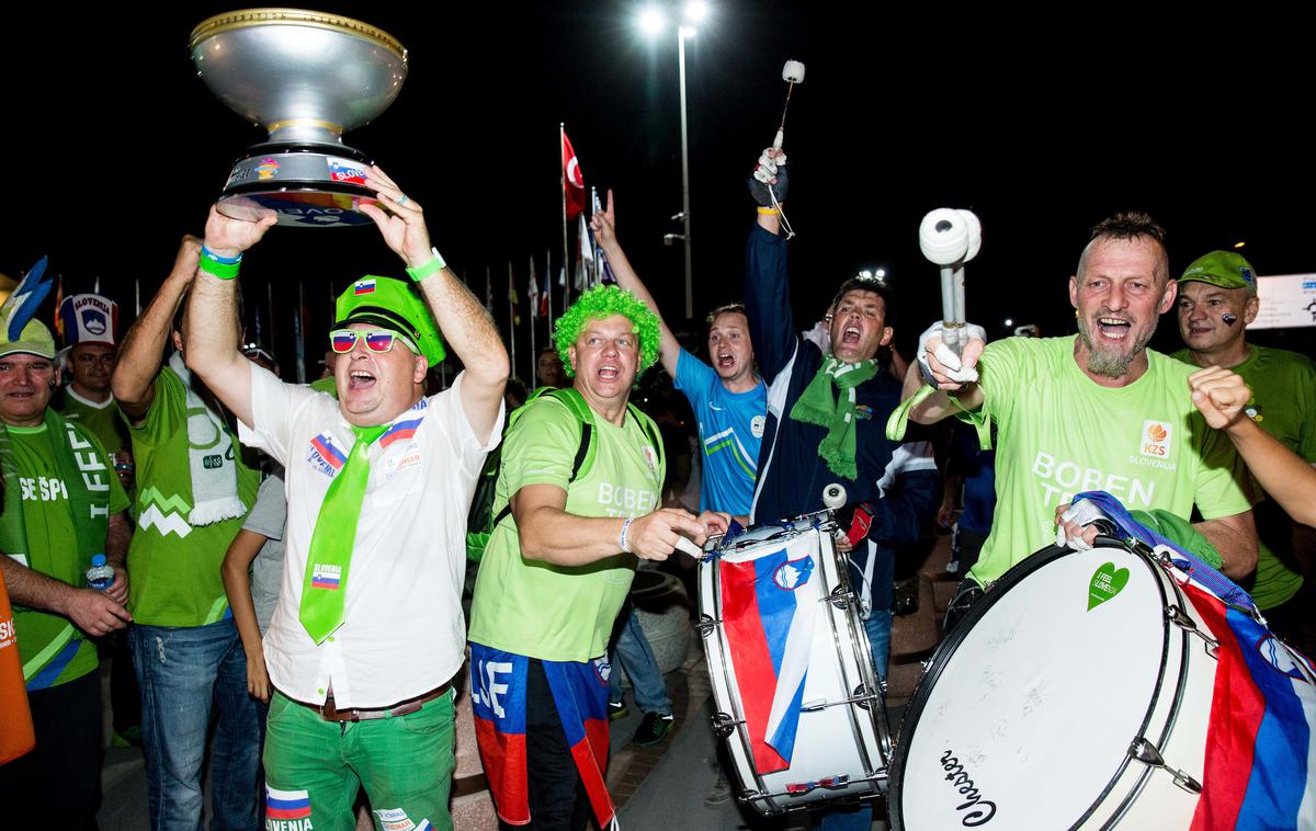 slovenski navijači EuroBasket 2017 | Foto Vid Ponikvar