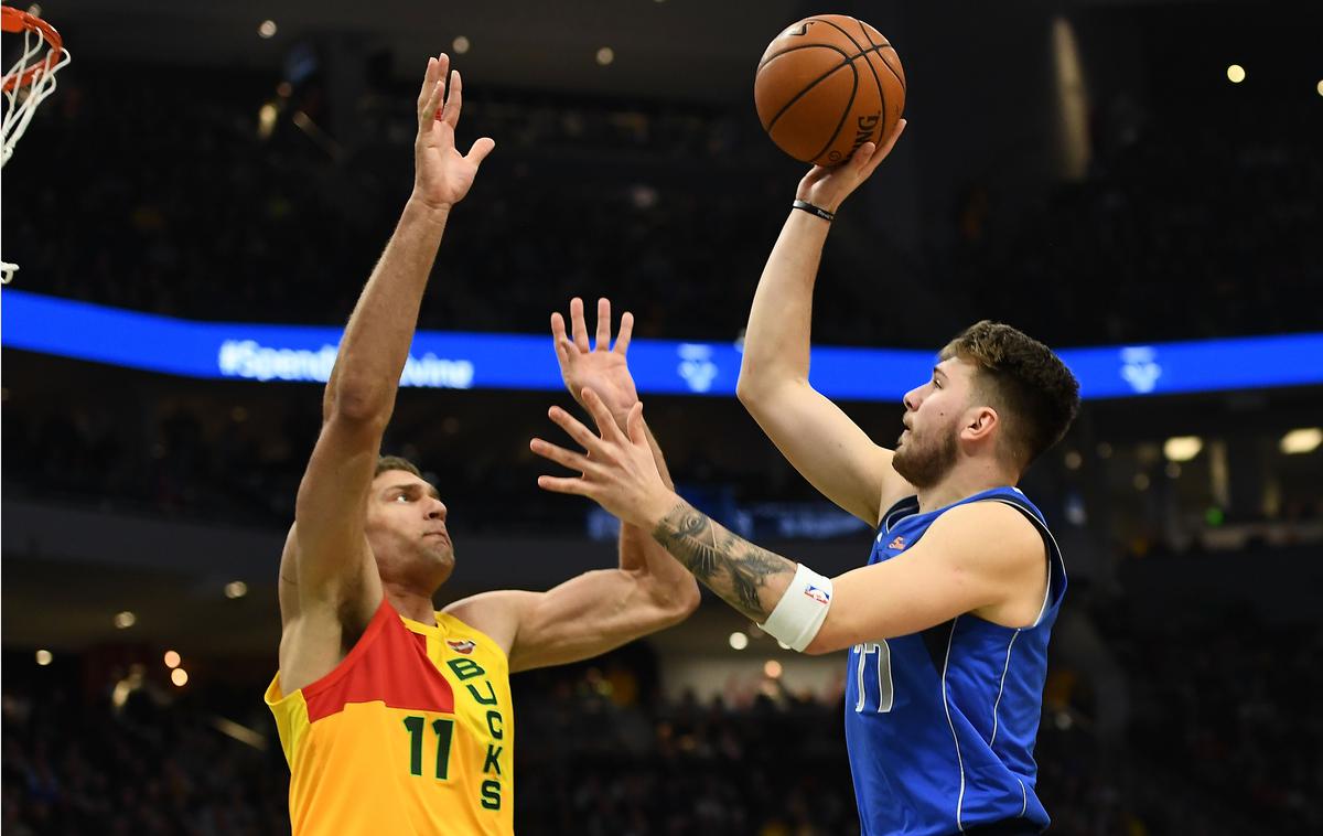 Luka Dončić | Dončić je postal tretji Slovenec, ki je v ligi NBA ustvaril trojnega dvojčka. Pred njim sta ga dosegla že Goran Dragić in Beno Udrih. | Foto Guliver/Getty Images