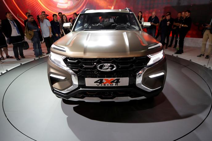 lada 4x4 vision | Ladina študija 4x4 vision na avtomobilskem salonu v Moskvi. | Foto Reuters