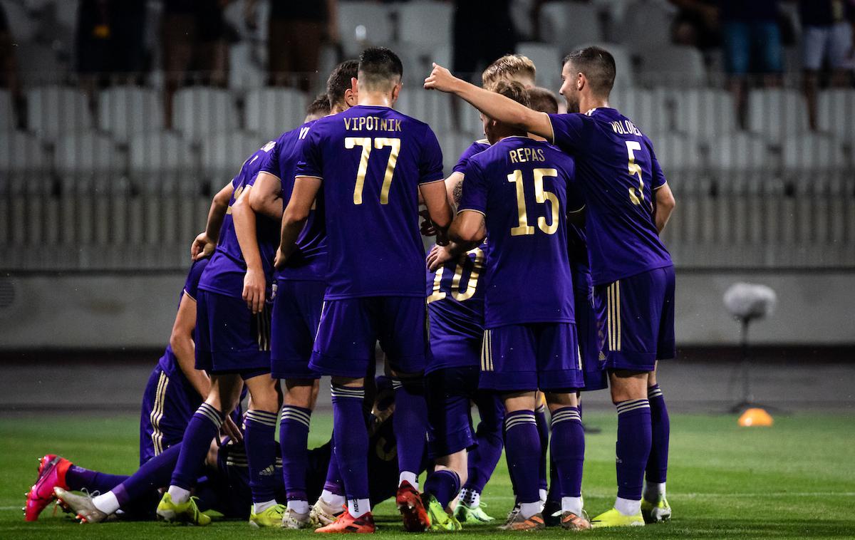 NK Maribor Urartu | Mariborčani so po zaostanku z 0:2 priredili preobrat in zmagali s 3:2. | Foto Blaž Weindorfer/Sportida