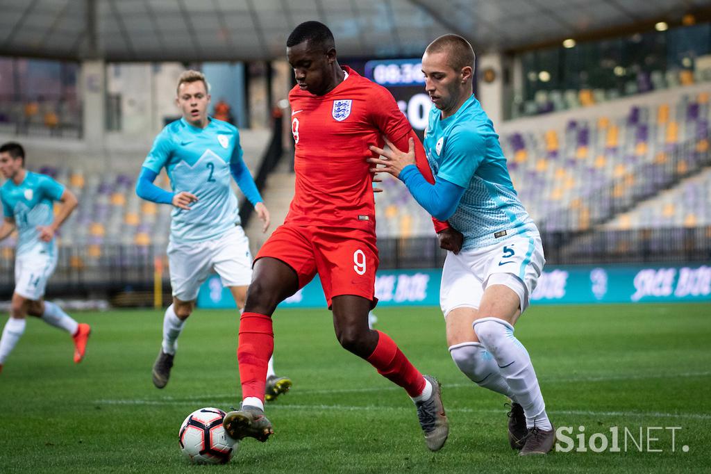 Slovenija : Anglija, slovenska nogometna reprezentanca u21