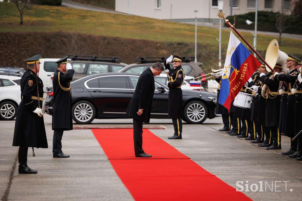 Borut Pahor, slovenska vojska