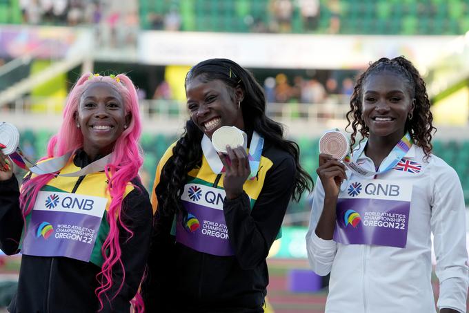 Zmagovalna trojka: Jacksonova, Shelly-Ann Fraser-Pryce in Dina Asher-Smith. | Foto: Reuters