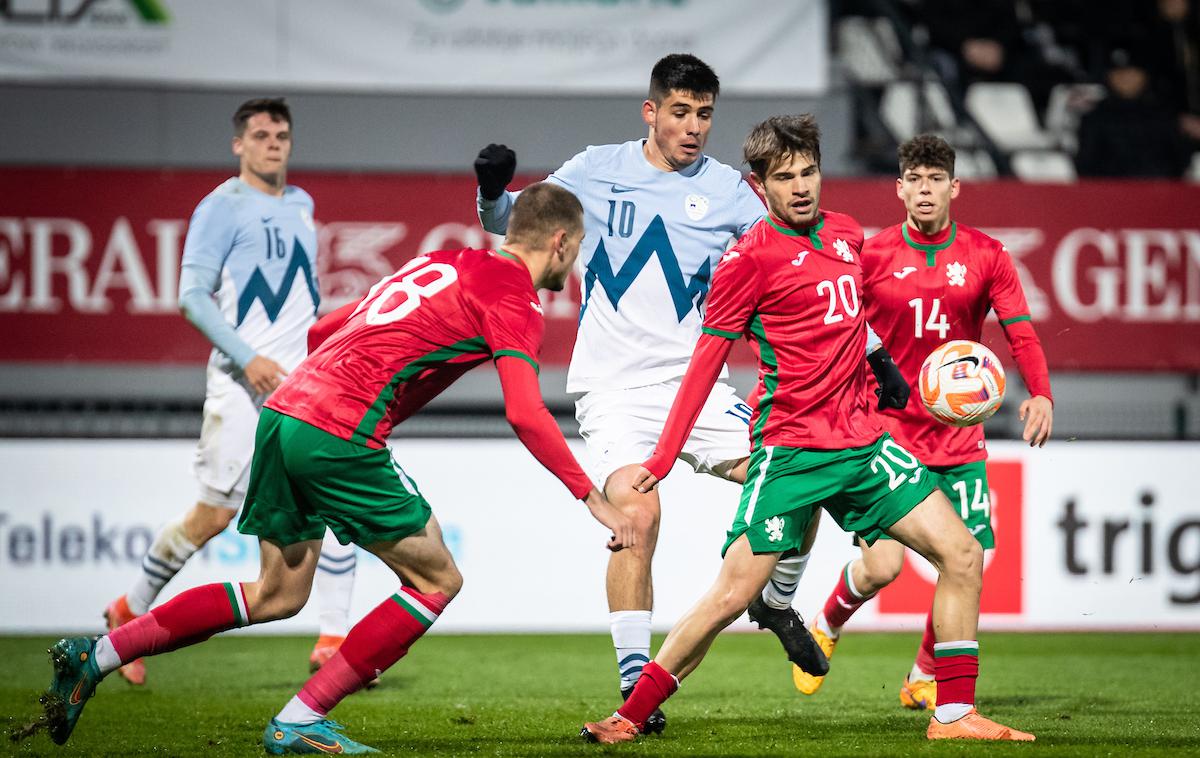 prijateljska tekma Slovenija U21 : Bolgarija U21 | Slovenska nogometna reprezentanca do 21 let je danes pod okriljem selektorja Milenka Ačimovića z Bolgarijo igrala neodločeno 0:0. | Foto Blaž Weindorfer/Sportida