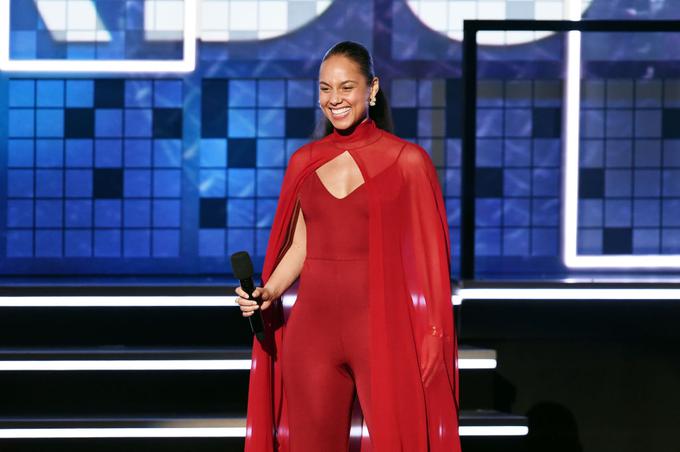 Alicia Keys je tokrat postregla z drugačnim glasbenim spotom.  | Foto: Getty Images