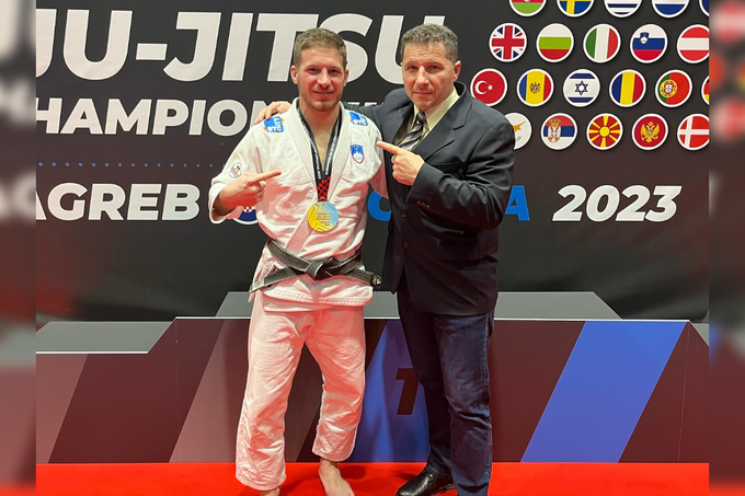 Tim Toplak in njegov trener Gorazd Toplak, zlato, ju-jitsu borbe | Foto: JJZS