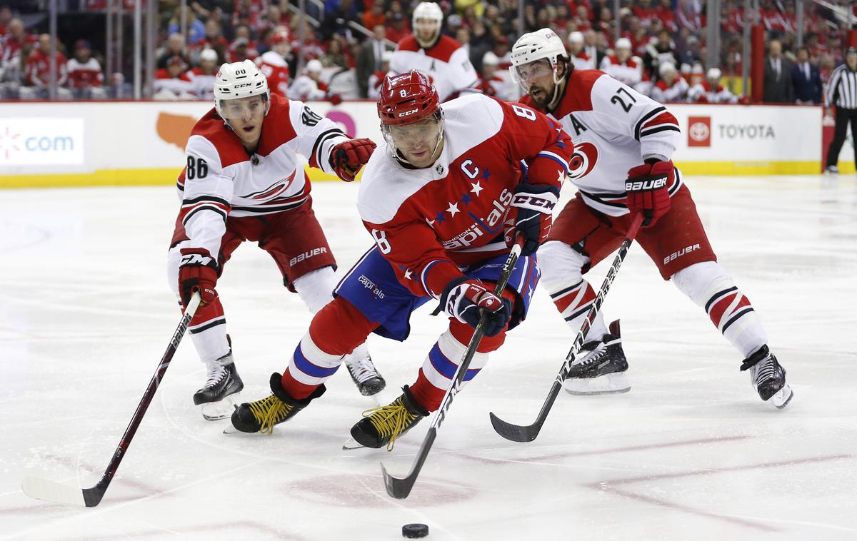 Washington Capitals Carolina Hurricanes | Prvaki iz Washingtona se za napredovanje merijo z moštvom Carolina Hurricanes. | Foto Reuters