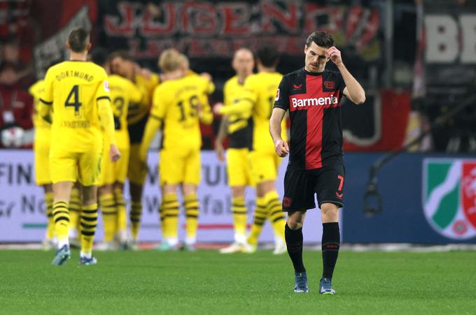 Julian Ryerson je povedel Borussio Dortmund v vodstvo v Leverkusnu. | Foto: Reuters