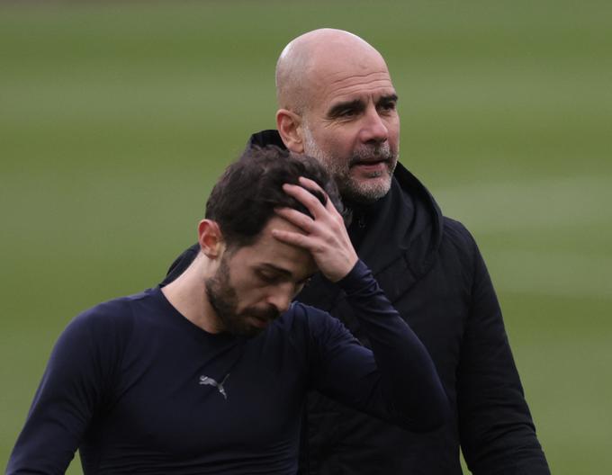 Portugalec Bernardo Silva in njegov trener Josep Guardiola sta doživela novo razočaranje s Cityjem. | Foto: Reuters