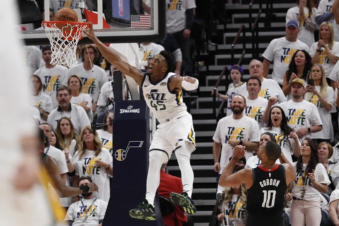 Donovan Mitchell je k zmagi Utaha nad Houstonom (107:91) prispeval 31 točk, sedem skokov in štiri asistence. | Foto: Reuters