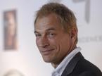 Julian Sands