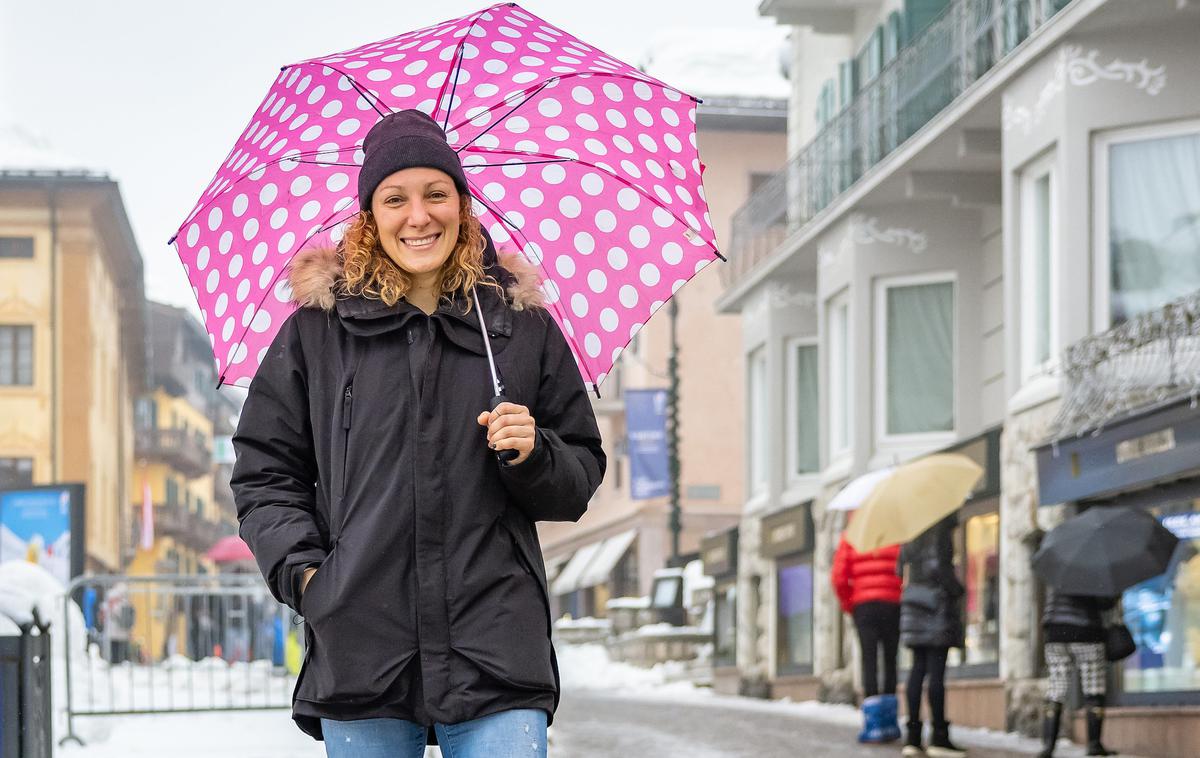 Ilka Štuhec | Ilka Štuhec je v spletnem zapisu razkrila nekaj delcev iz svojega zasebnega življenja, tudi o doživljanju ločitve svojih staršev, poškodbah ... | Foto Sportida