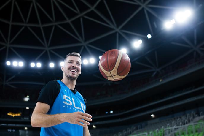 slovenska košarkarska reprezentanca trening, Goran Dragić | Danes ob 20.15 bo v Stožicah težko pričakovana košarkarska tekma med Slovenijo in Hrvaško. To bo tudi zadnja reprezentančna tekma Gorana Dragića pred domačimi navijači.  | Foto Grega Valančič/Sportida