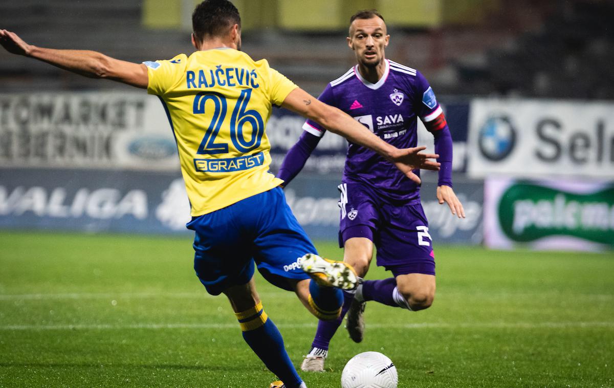 NK Maribor : FC Koper, prva liga | Koprčani so v Ljudskem vrtu osvojili točko, a kaj lahko bi prišli tudi do velike zmage. Manjkalo ni veliko. | Foto Blaž Weindorfer/Sportida