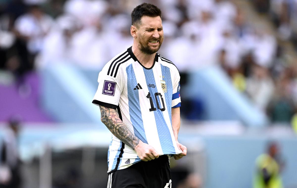 Lionel Messi Argentina | Lionel Messi, ki je bil razočaran ob porazu, je po tekmi vseeno stopil pred novinarje. | Foto Guliver Image