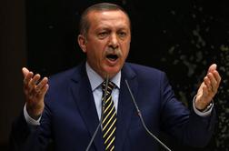 Erdogan za korupcijski škandal znova obtožil sodnike