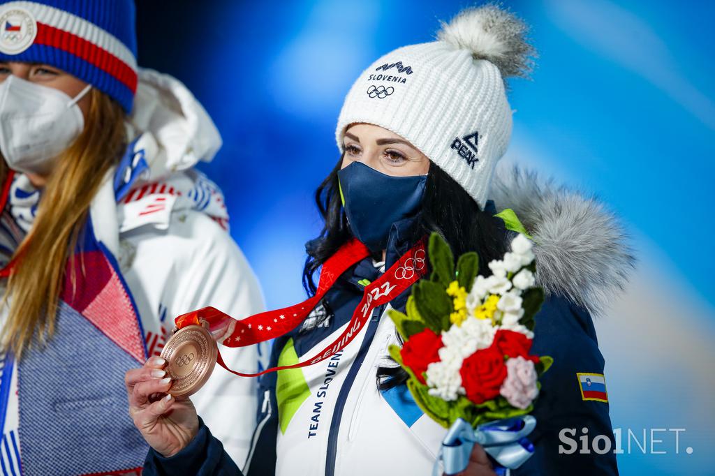 Gloria Kotnik podelitev kolajn OI