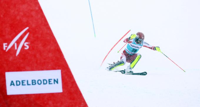 V finalu Adelbodna se je s sedmega prebil na prvo mesto. | Foto: Reuters