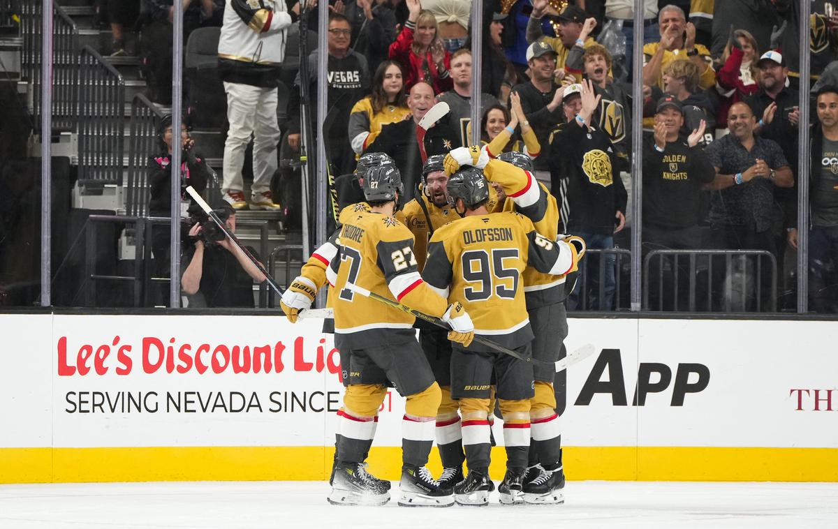 Vegas Golden Knights | Hokejisti Vegas Golden Knights so sezono odprli z visoko zmago nad Coloradom (8:4).  | Foto Reuters