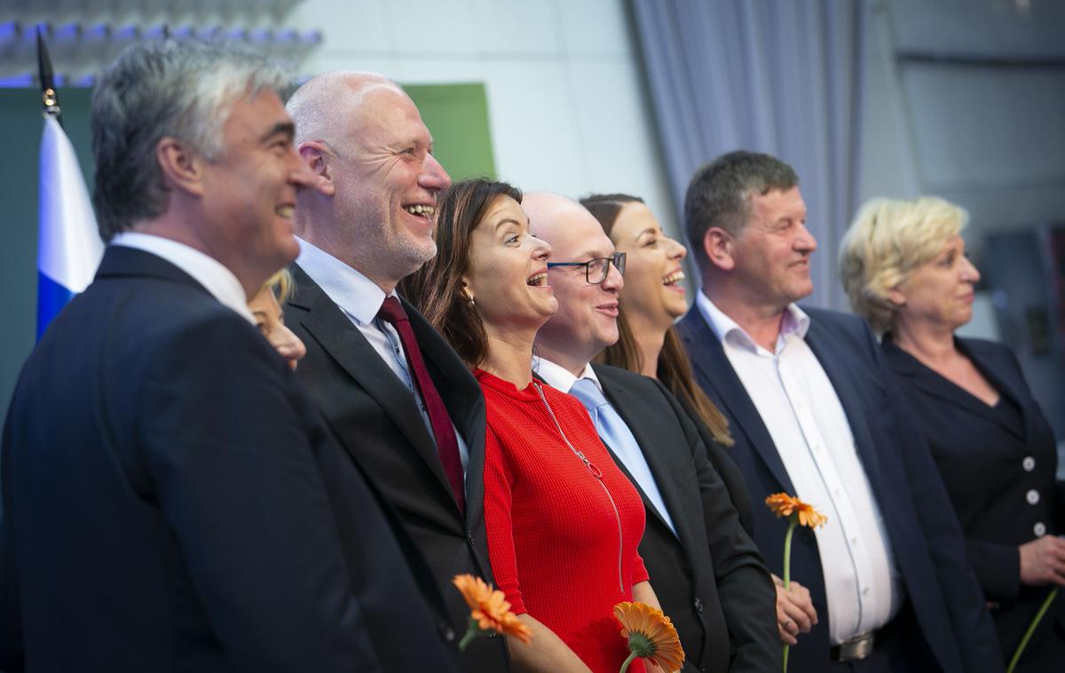 Volitve v Evropski parlament, skupinska slika | Foto Bojan Puhek