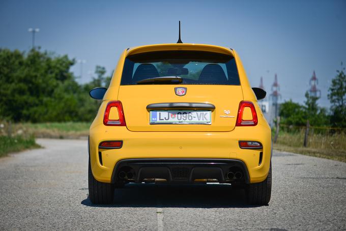 Abarth 595 1.4 T-jet 16V 180 competizione | Foto: Ciril Komotar