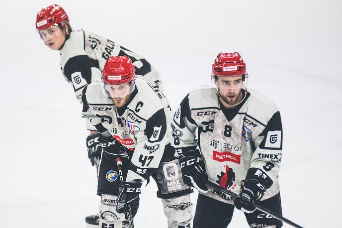 HK SŽ Olimpija : HDD Jesenice finale DP 1. tekma | Jeseničani so odločilno tekmo za napredovanje v finale celinskega pokala izgubili z Angersom in ostali brez vstopnice. | Foto Grega Valančič/Sportida