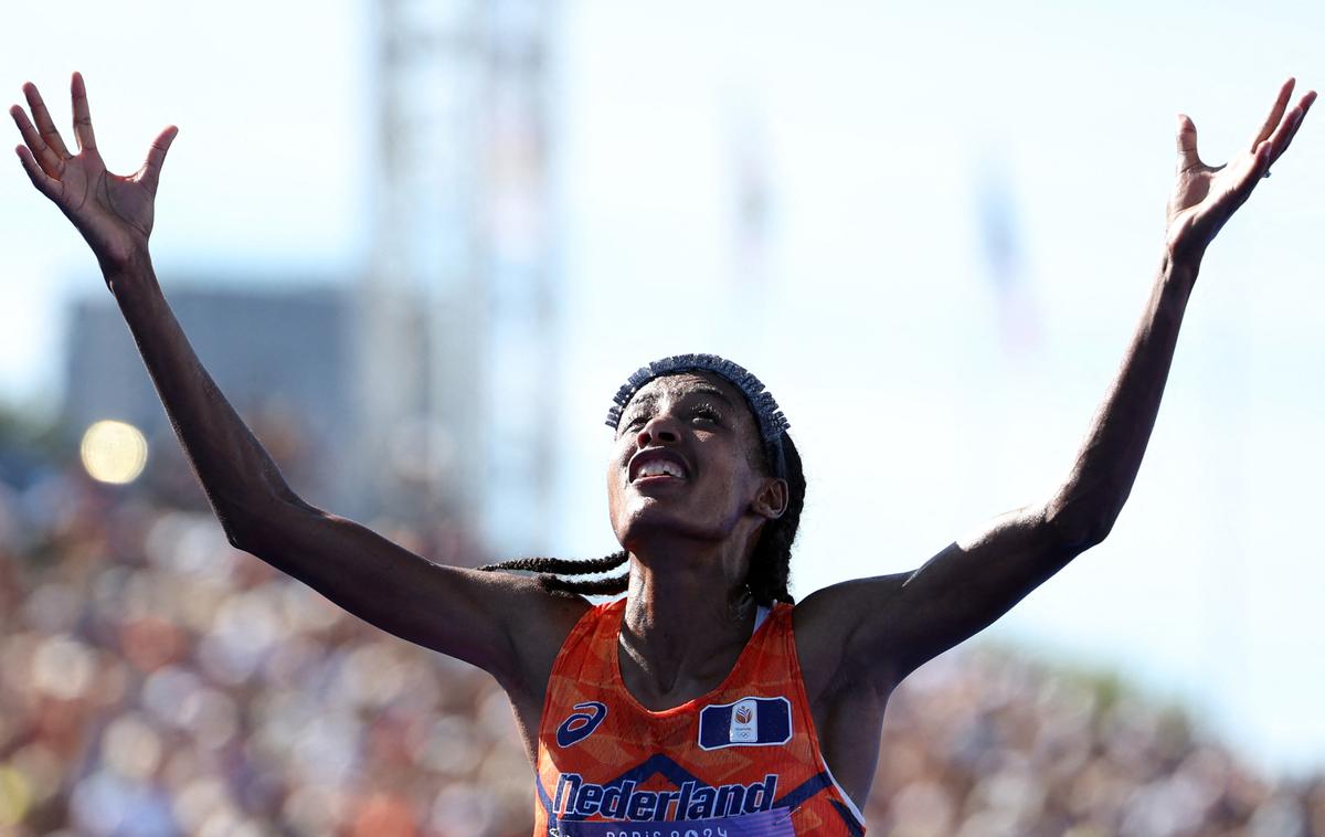 Sifan Hassan, Tigst Assefa | Sifan Hassan z olimpijskim rekordom do zlata. | Foto Reuters