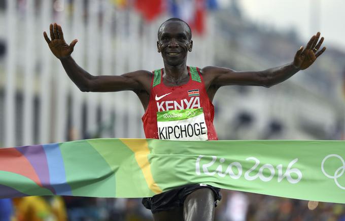 Eliudu Kipchogeju se poleg olimpijske letos nasmiha tudi zmaga v seriji X in z njo pol milijona dolarjev.  | Foto: Reuters