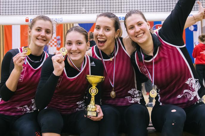 odbojka mivka | Maja Marolt, Živa Javornik, Anja Maček in Špela Morgan so zmagovalke srednjeevropskega klubskega prvenstva v Ljubljani. | Foto Ludus