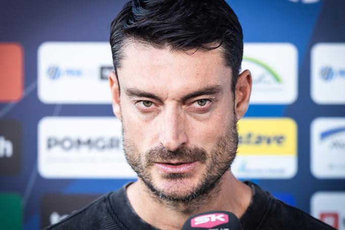 Albert Riera je prevzel odgovornost za slabo predstavo proti Primorju, zdaj je popolnoma osredotočen na četrtkov izziv v play-offu kvalifikacij za konferenčno ligo. | Foto: Jure Banfi/alesfevzer.com