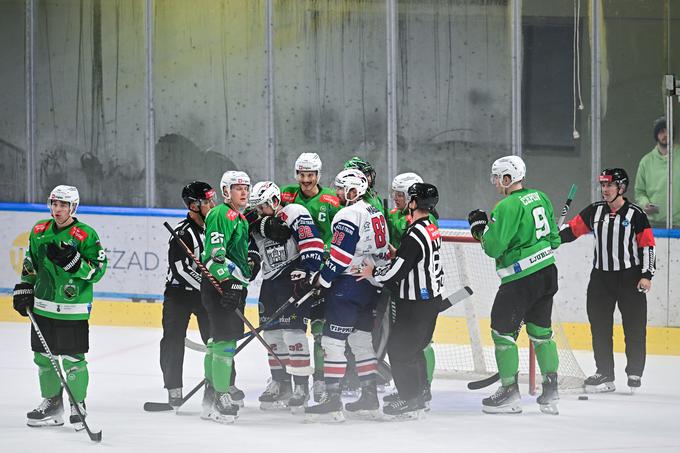 "V zadnji tretjini smo želeli odigrati pametno, igrali pa kot majhni otroci. Kot da se nič ne naučimo." | Foto: HKO/Martin Metelko