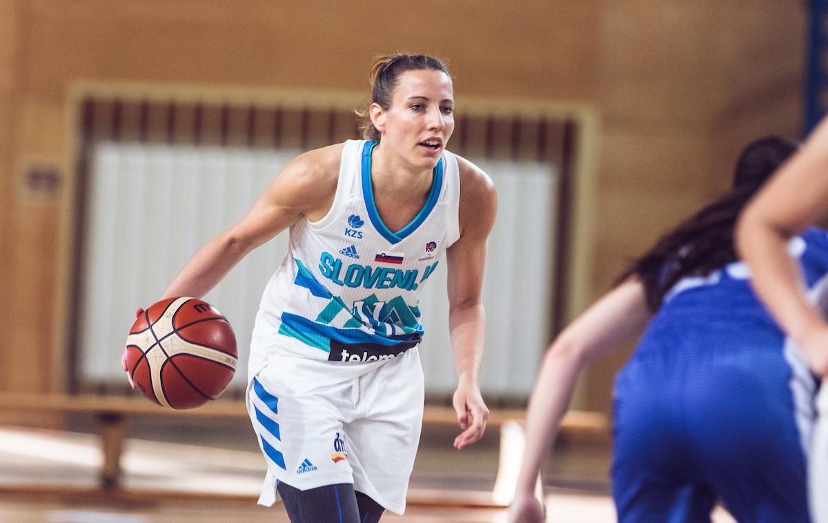 Eva Rupnik | Eva Rupnik zaradi okužbe s Covid-19 ne bo mogla pomagati soigralkam.  | Foto Matic Ritonja/Sportida