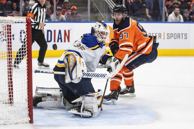 Connor McDavid je v podaljšku takole zadel za zmago Edmontona nad St. Louis Blues. | Foto: Guliverimage/Vladimir Fedorenko