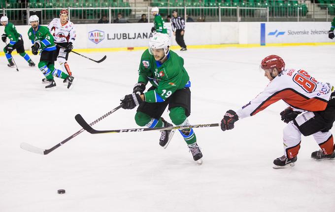 Olimpija je imela svoje priložnosti, a jih ni znala kronati z zadetkom. | Foto: Vid Ponikvar