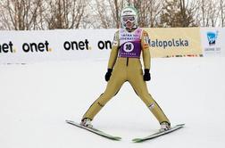 Ema Klinec na stopničkah v Zakopanah