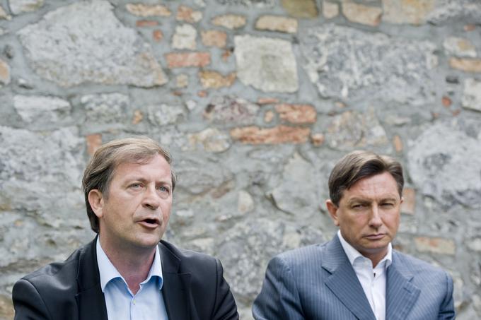 Medtem ko je predsednik države Pahor v odnosu do Rusije nekoliko bolj zadržan, je predsednik DeSUS in zunanji minister Karl Erjavec veliko bolj pragmatičen.  | Foto: Bor Slana