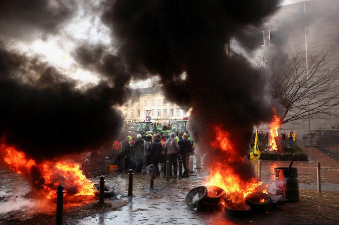 Protest kmetov v Bruslju | Foto: Reuters