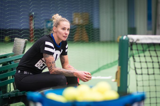 Še vedno raje spremlja moški tenis. | Foto: Matjaž Vertuš