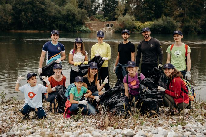 Spremembe so nujne in z njimi ne smemo več odlašati. Če želimo prispevati k lepšemu in boljšemu okolju, moramo ukrepati takoj. Vsak izmed nas lahko prispeva svoj košček v mozaiku, predvsem s spremembo svojih navad in bolj premišljeno uporabo plastike. | Foto: 