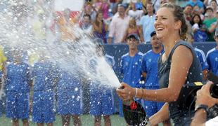 Azarenka premagala Sereno in osvojila Cincinnati