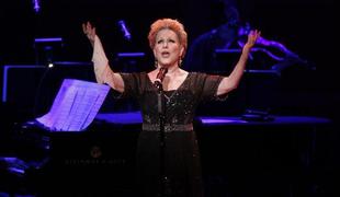 Na podelitvi oskarjev bo nastopila tudi Bette Midler