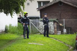 Rop bencinskega servisa v Ljubljani in prijetje storilca.