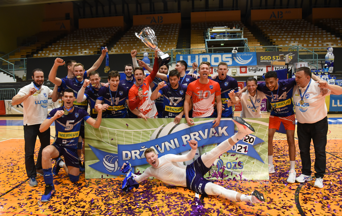 OK Merkur Maribor ACH Volley 5. tekma finala DP 2020/21 | Odbojkarji Maribora se tretjič v zgodovini veselijo naslova državnega prvaka. | Foto Miloš Vujinović/Sportida