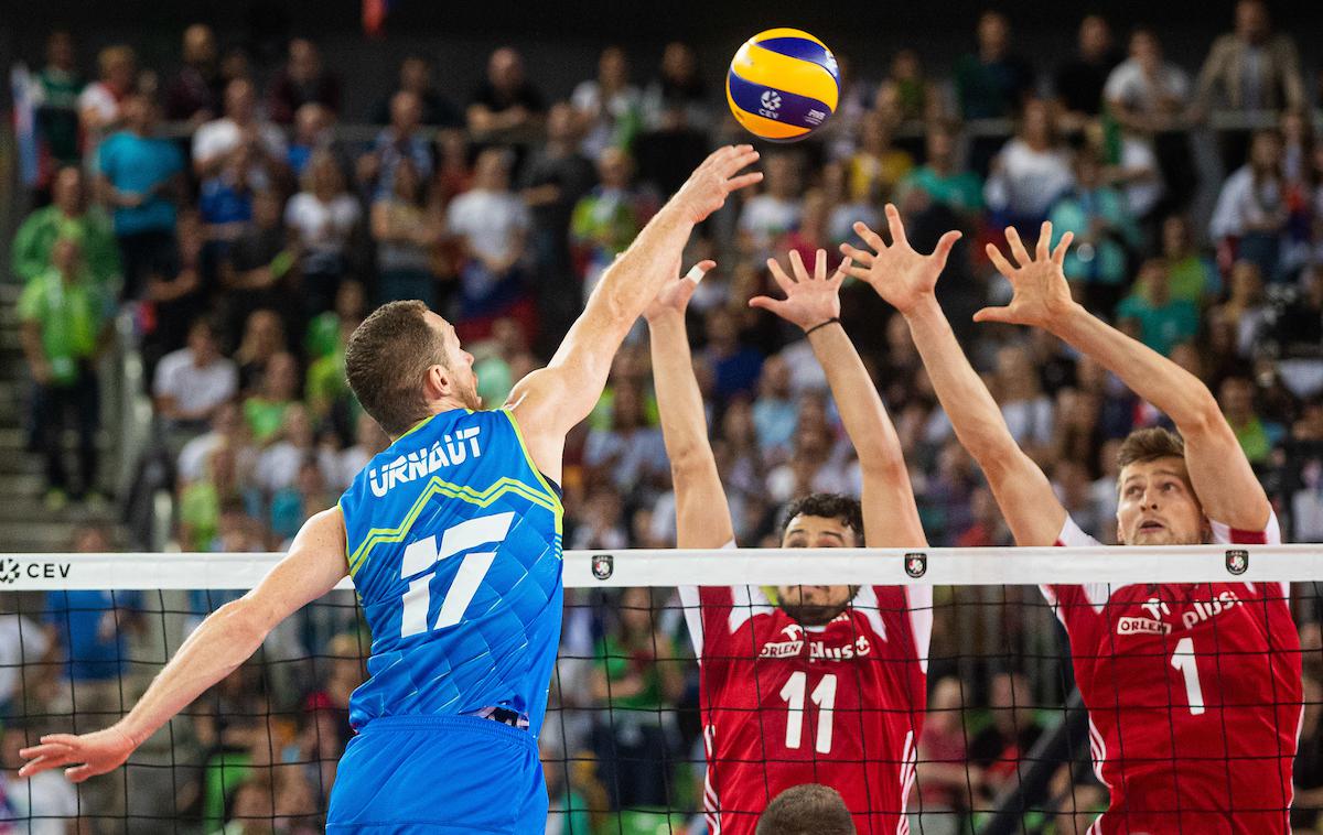 EuroVolley 2019: Slovenija - Poljska | Slovenski odbojkarji so v navijaškem kotlu Stožic na kolena spravili še svetovnem prvake Poljake in zdaj potujejo v Pariz po evropsko zlato. | Foto Grega Valančič/Sportida