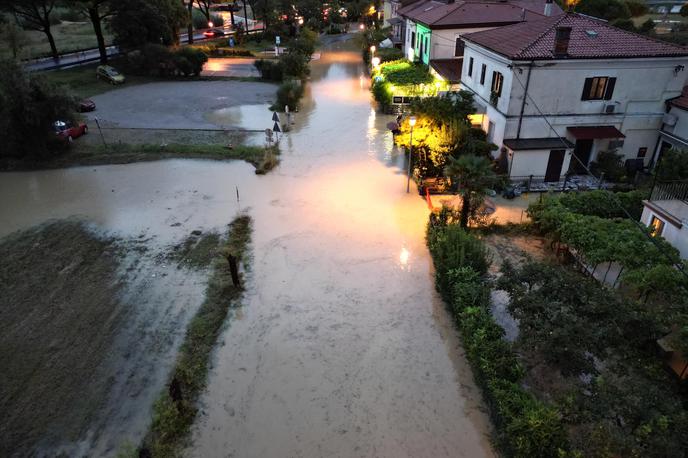 Slovenska Istra, poplave, Portorož, Piran, Lucija, Strunjan | Z Obale poročajo o močnem nalivu, meteorna voda je zalila več objektov.  | Foto Meteoinfo Slovenija / Foto: Igor Škof