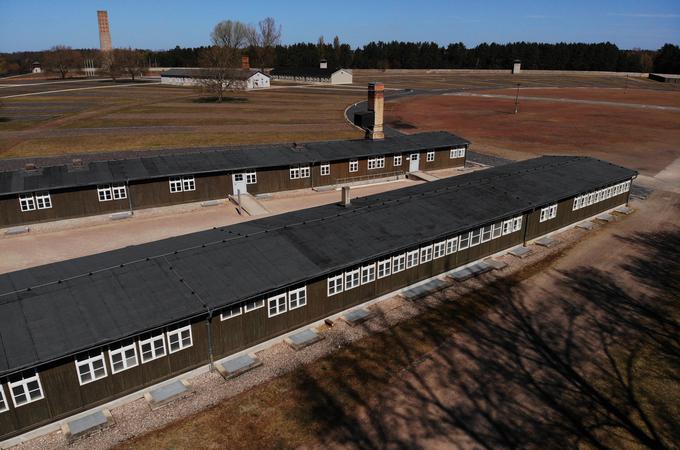 V nacističnem koncentracijskem taborišču Sachsenhausen so nacisti med drugo svetovno vojno ubili več kot 20 tisoč ljudi. | Foto: Reuters