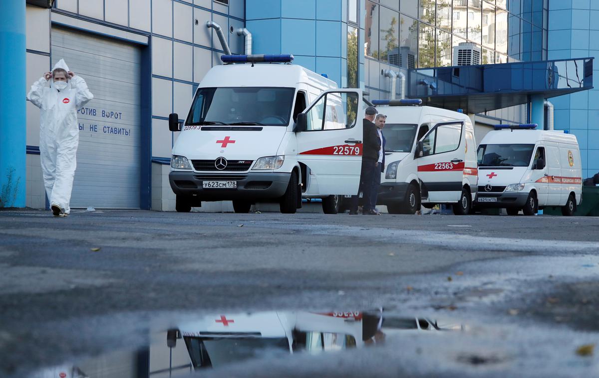 Rusija koronavirus | V Rusiji je glede na uradne podatke v zadnjem dnevu umrlo 672 covidnih bolnikov, kar je že tretji dan zapored rekordno visoko število.  | Foto Guliverimage