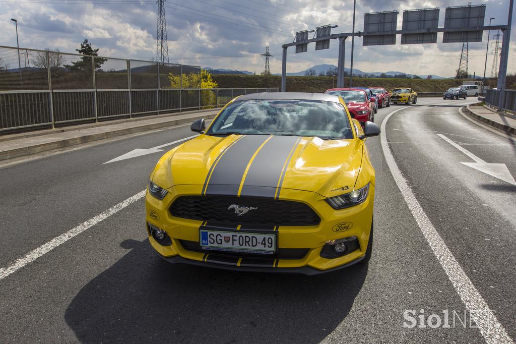 ford mustang karavana neukrotljivih avtosalon