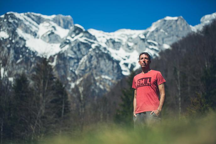 Emil Ledenko | Nekdanji nogometaš Emil Ledenko je dolgo iskal svoje poslanstvo in ga nazadnje tudi našel. Danes se ukvarja s predajanjem znanja s področja zavestnega dihanja in zdravilnimi učinki kopanja v mrzli vodi.  | Foto Grega Valančič/Sportida